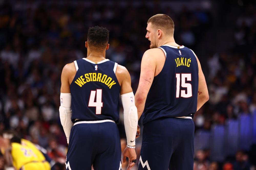 最终以微弱 最终以微弱