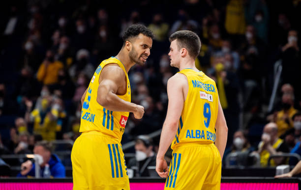 设计一个S 设计一个S