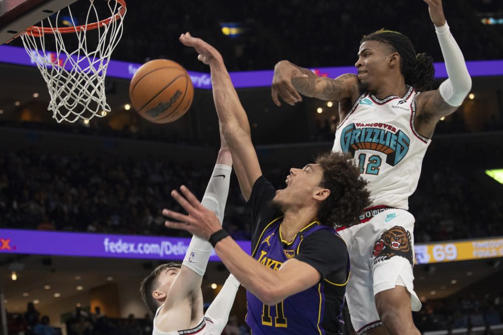 跌出轮换阵 跌出轮换阵